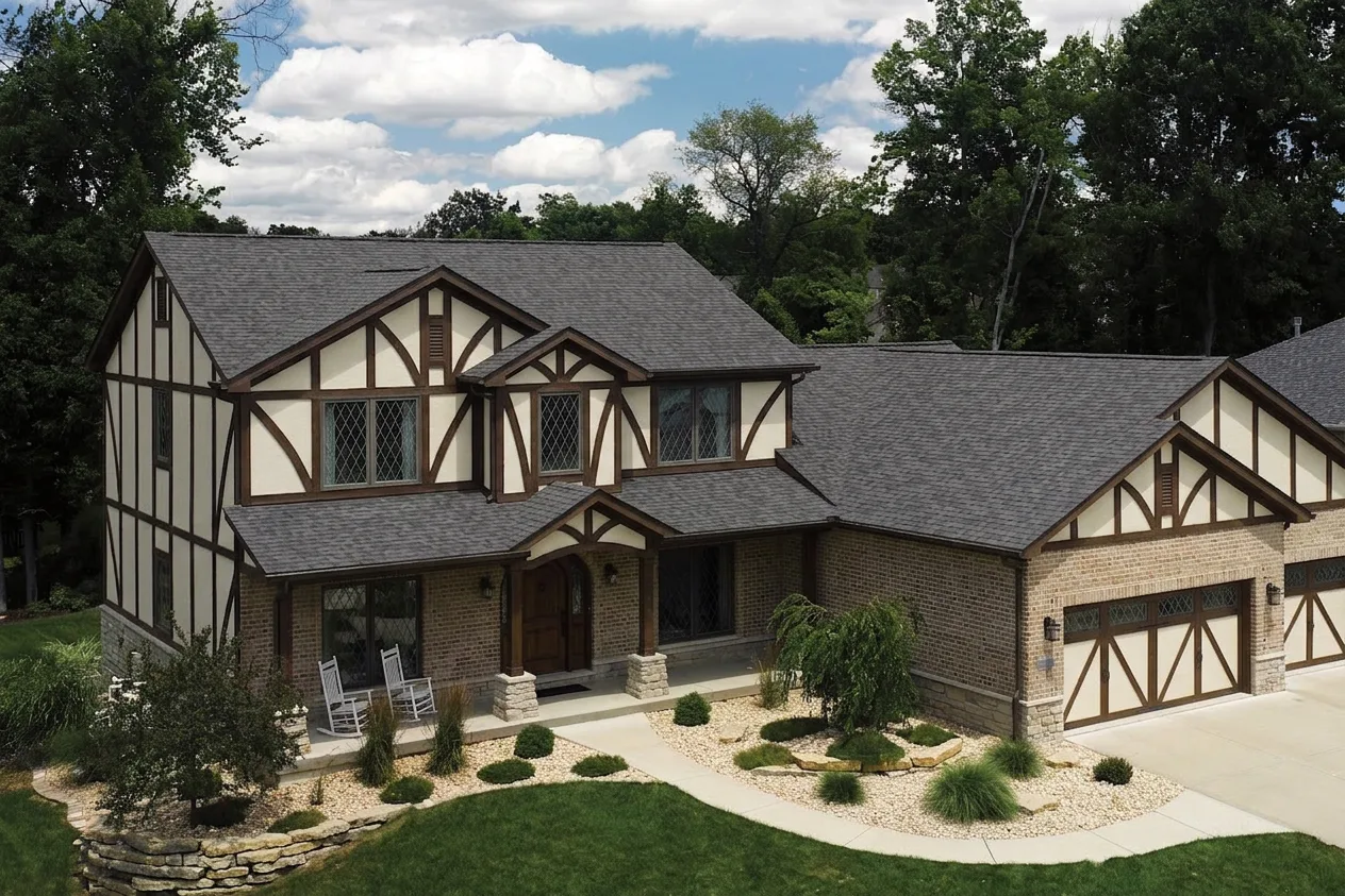 Florida home with Landmark Pro Max Def Colonial Slate roof