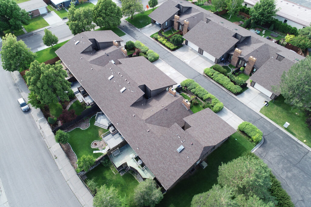 Florida home with Legacy Scotchgard Heather roof