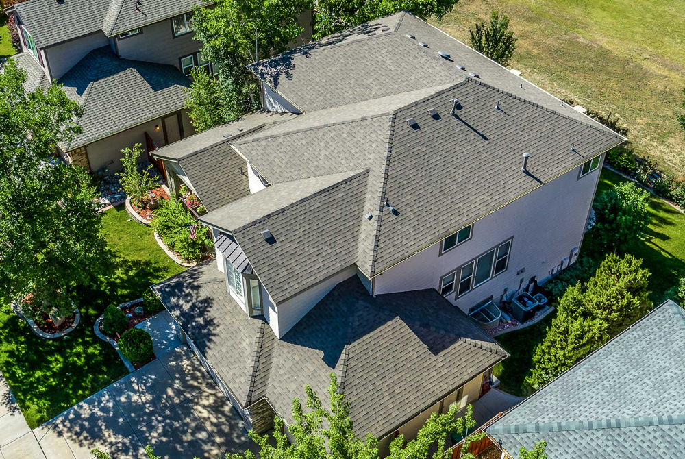 Home with Malarkey Vista AR Weathered Wood roof