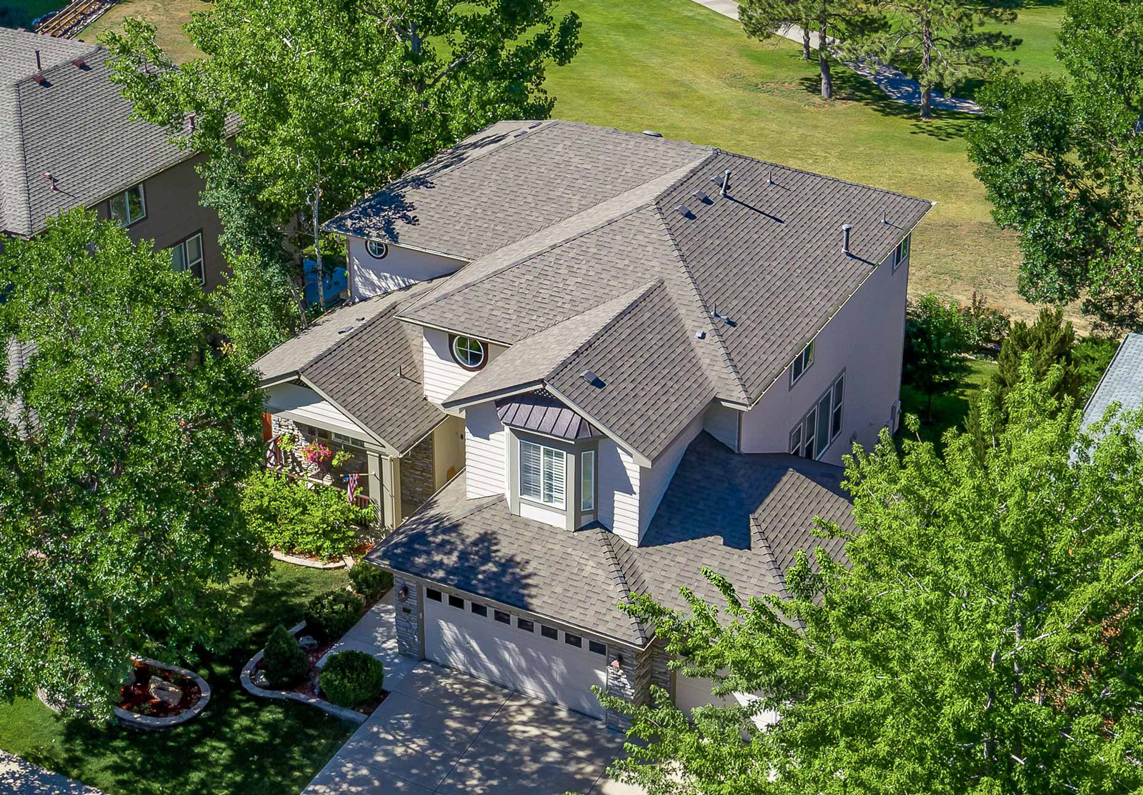 Florida home with Vista AR Weathered Wood roof
