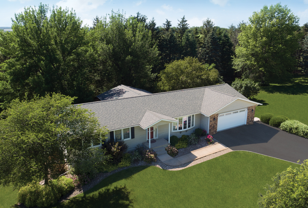 Florida home with Vista AR Weathered Wood roof