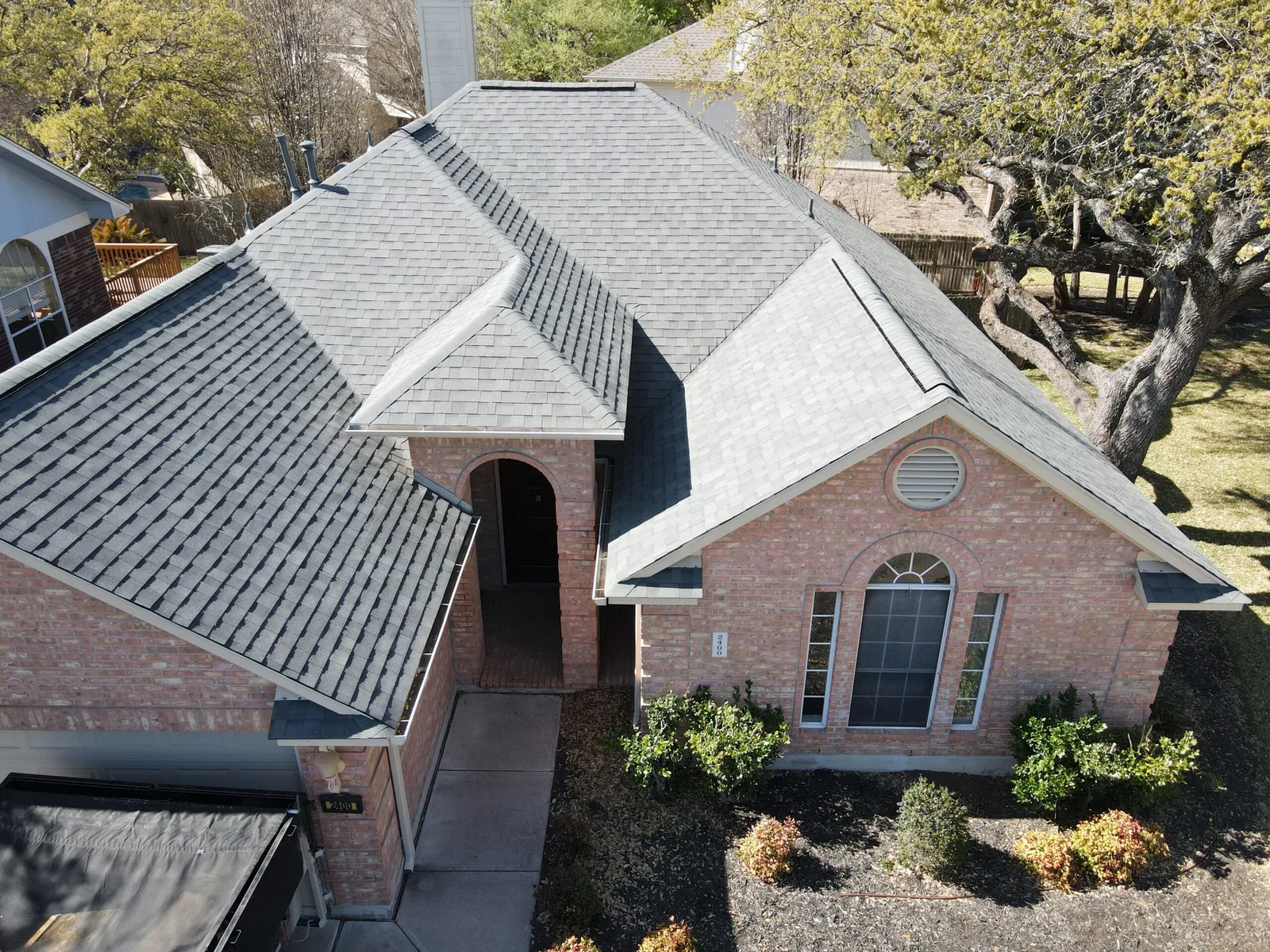 Florida home with Oakridge Estate Gray roof